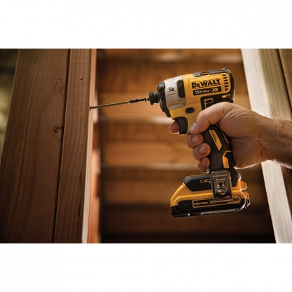 DEWALT DCF887P2-GB 18V XR LITHIUM ION BRUSHLESS 1/4-INCH IMPACT DRIVER 5.0AH - Image 4